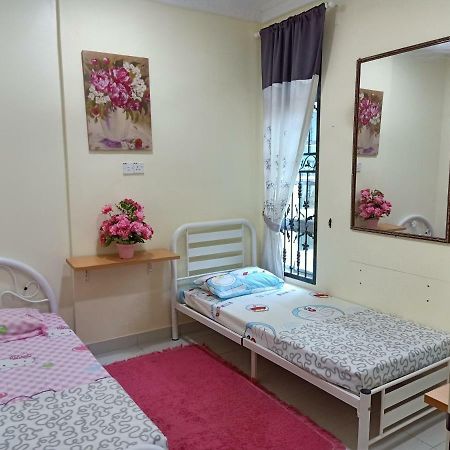 Gambang Homestay Banglomuslim Kuantan Ngoại thất bức ảnh