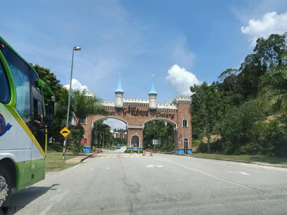 Gambang Homestay Banglomuslim Kuantan Ngoại thất bức ảnh