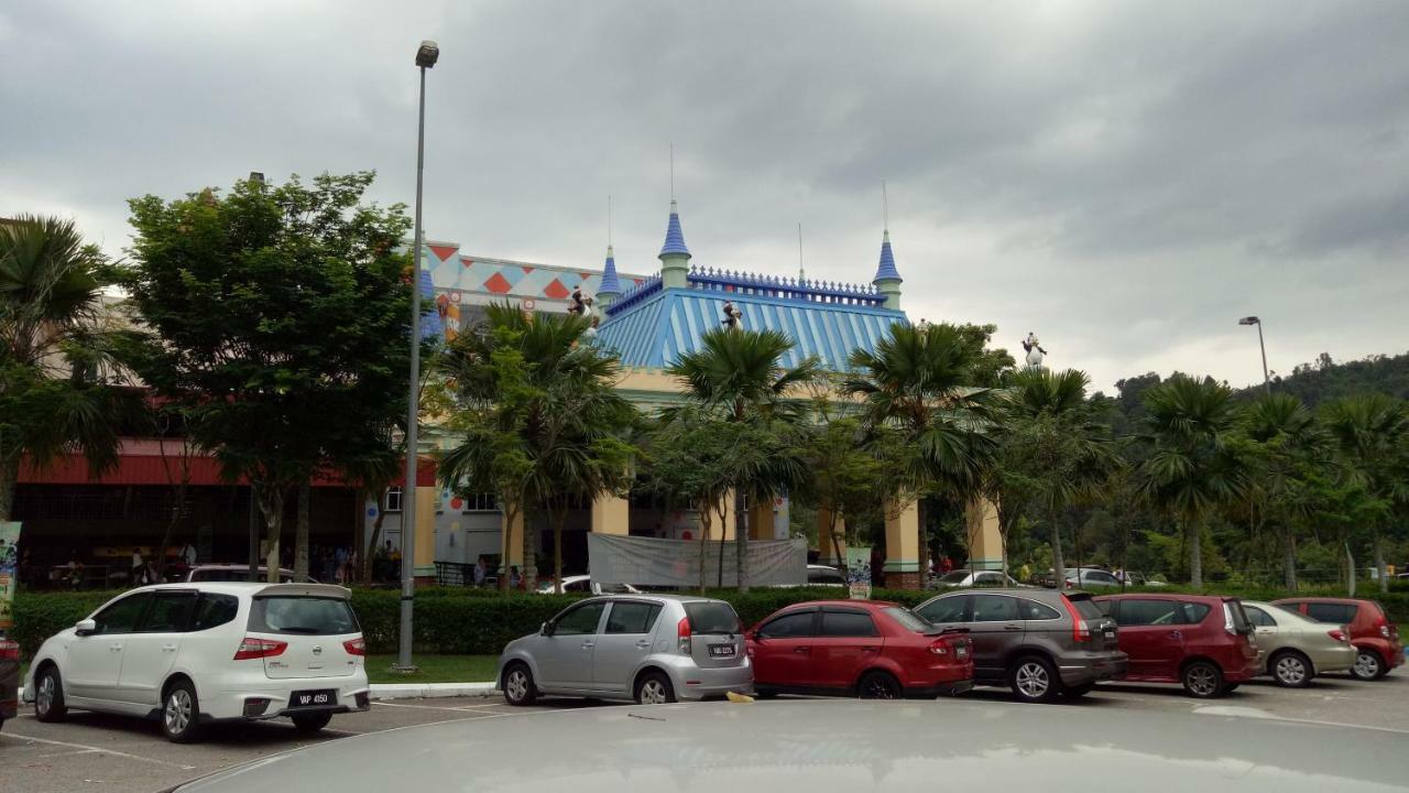 Gambang Homestay Banglomuslim Kuantan Ngoại thất bức ảnh