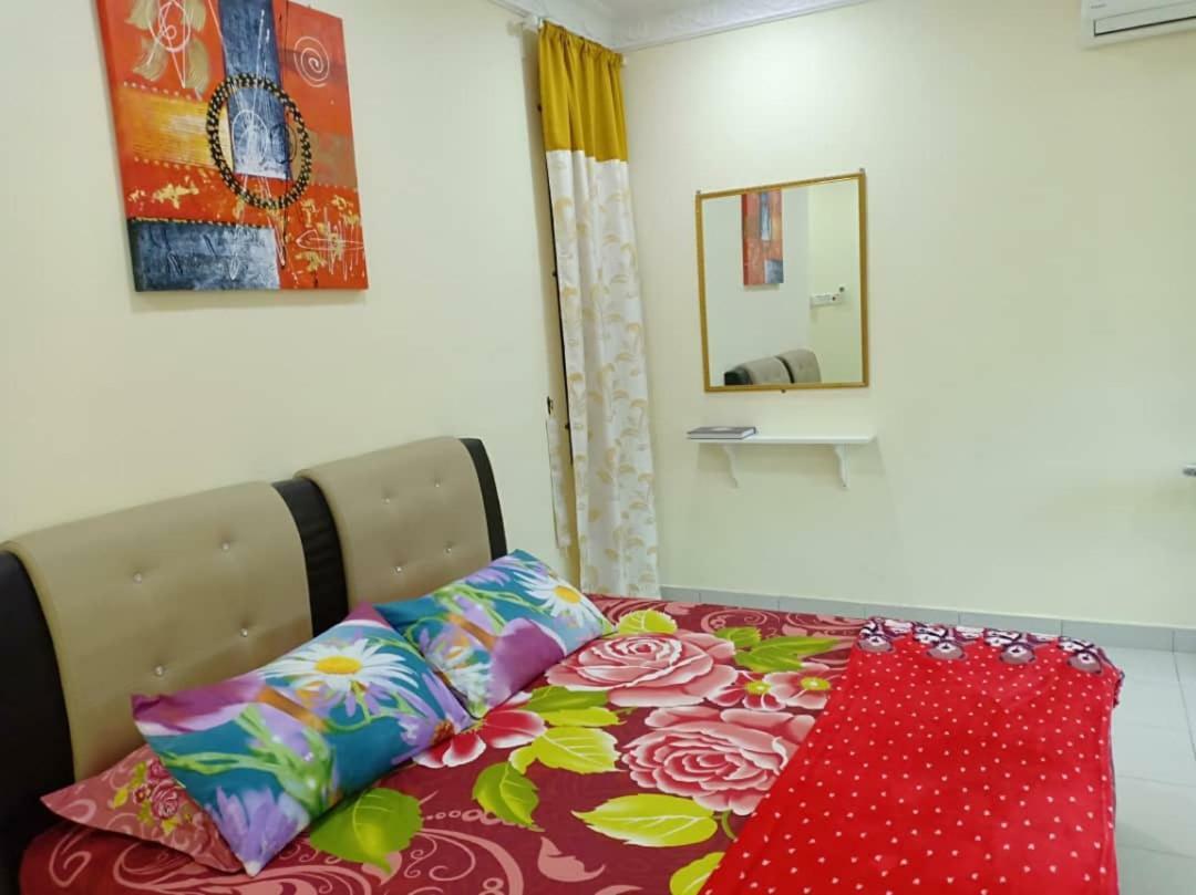 Gambang Homestay Banglomuslim Kuantan Ngoại thất bức ảnh